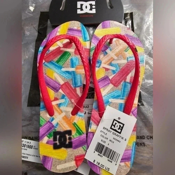 DC~SPRAY GRAFFIK LIGHTWEIGHT FLIP-FLOPS - Picture 1 of 12